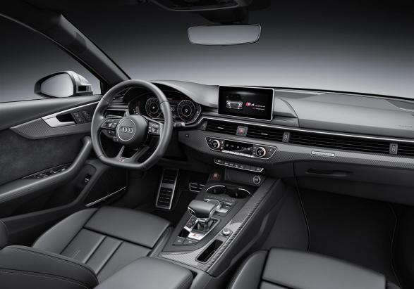 Nuova Audi S4 interni