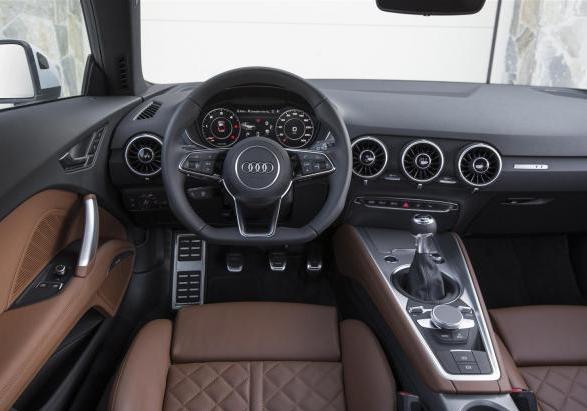 Nuova Audi TT 2.0 ultra interni