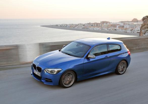 Nuova BMW M135i vista dall'alto