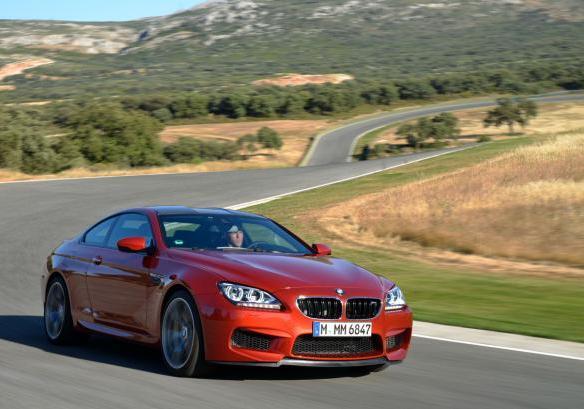 Nuova BMW M6 Coupé tre quarti anteriore lato destro