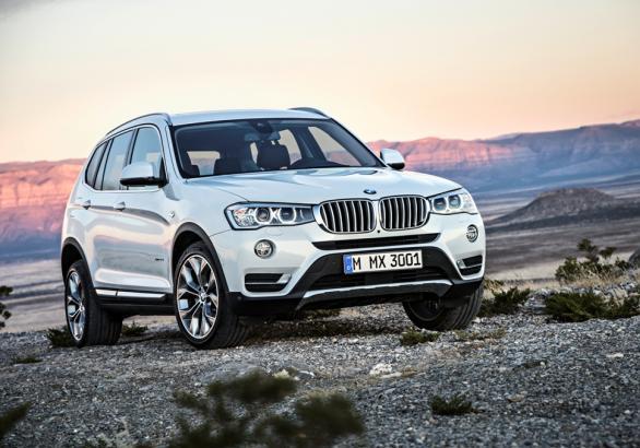 Nuova BMW X3 restyling 2014 tre quarti anteriore