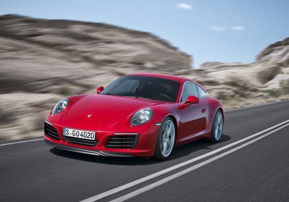 Nuova Carrera 911 2015 tre quarti anteriore