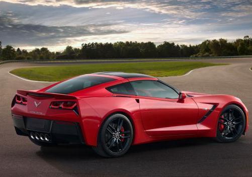 Nuova Chevrolet Corvette Stingray 2014 tre quarti posteriore lato destro