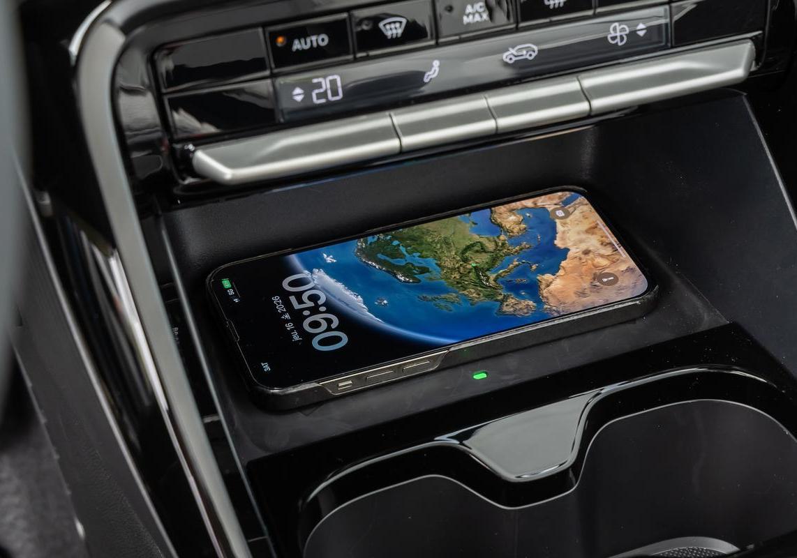 Nuova Citroen C3 2024 caricatore wireless