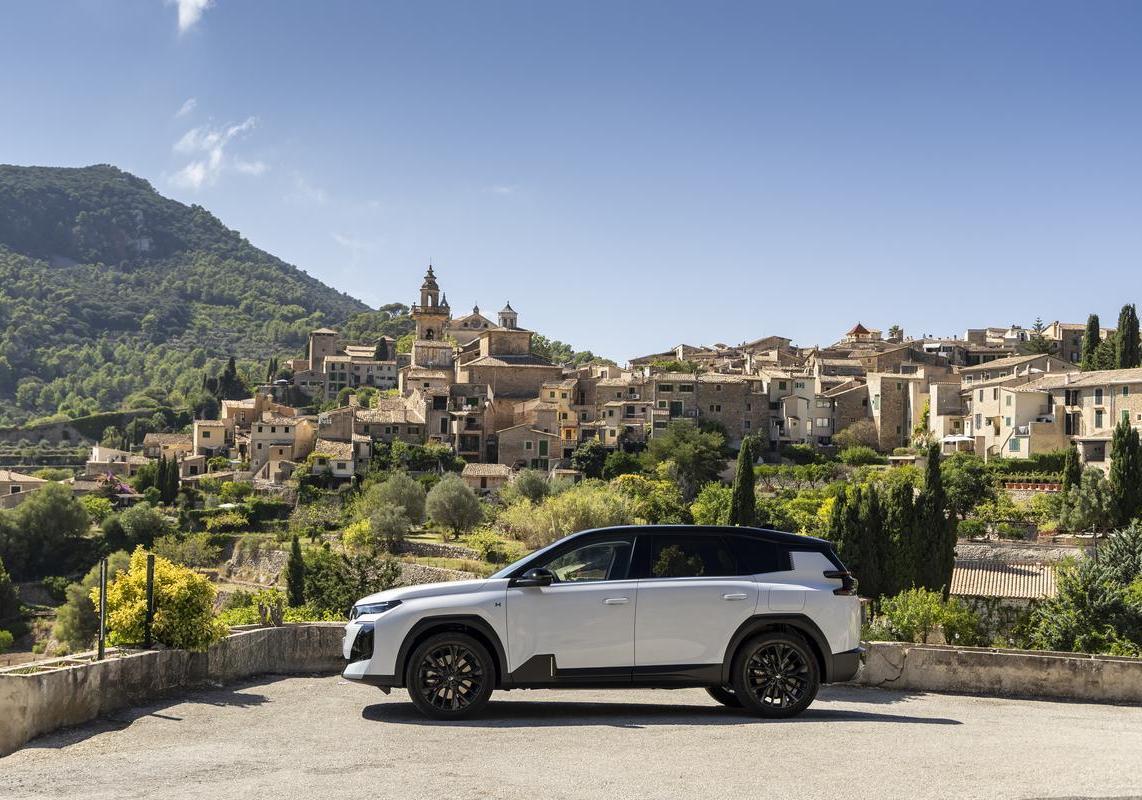 Nuova Citroen C5 Aircross Plug-in Hybrid profilo