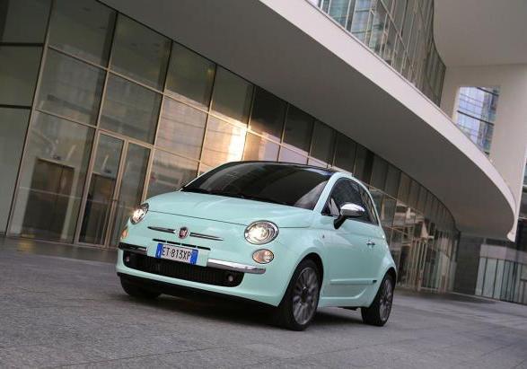 Nuova Fiat 500 Cult tre quarti anteriore lato sinistro