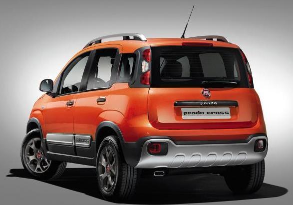 Nuova Fiat Panda Cross tre quarti posteriore