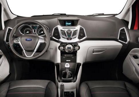 Nuova Ford EcoSport abitacolo