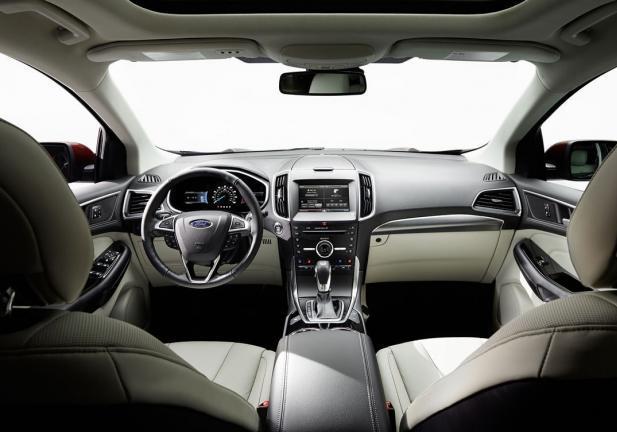 Nuova Ford Edge interni