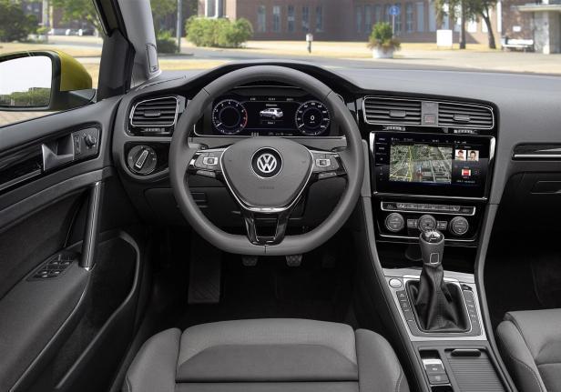 Nuova Golf 2017 interni GTI