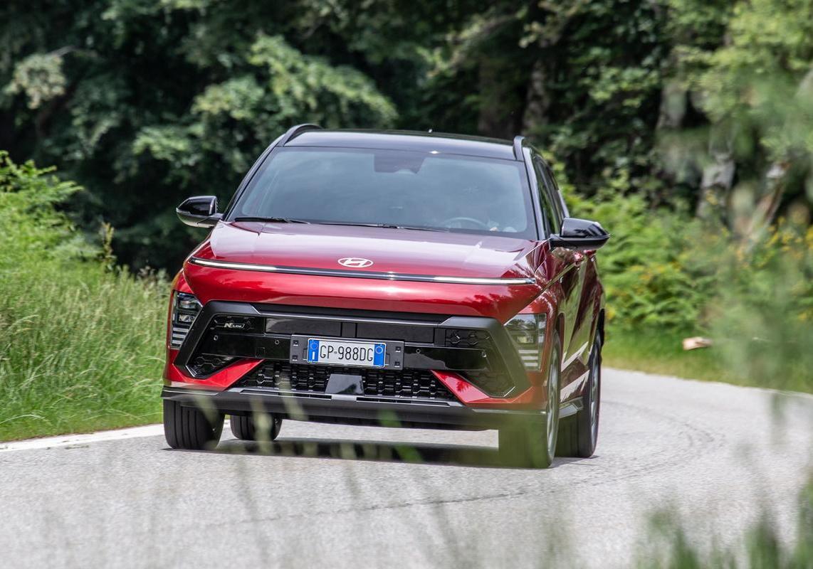 Nuova Hyundai kona 2023 prova su strada 11