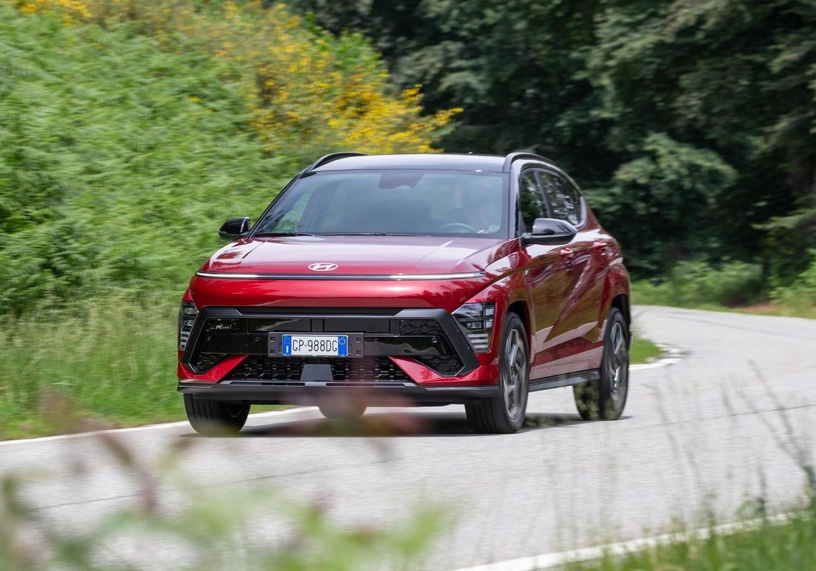 Nuova Hyundai kona 2023 prova su strada 9