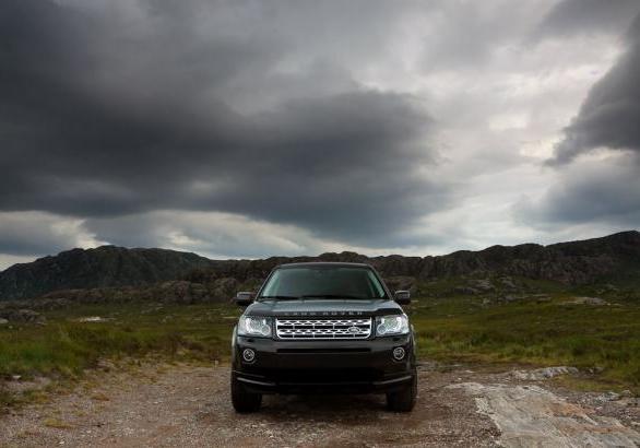 Nuova Land Rover Freelander 2 my 2013 anteriore