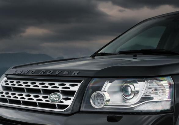 Nuova Land Rover Freelander 2 my 2013 dettaglio anteriore