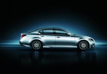 Nuova Lexus GS Hybrid profilo