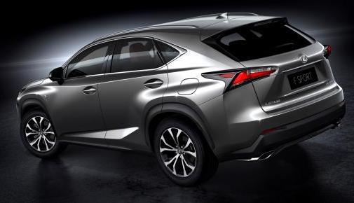 Nuova Lexus NX tre quarti posteriore