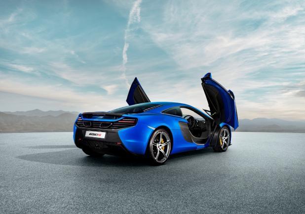 Nuova McLaren 650s tre quarti posteriore