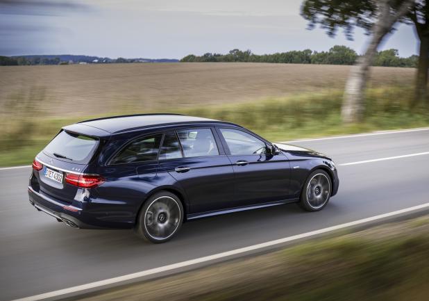 Nuova Mercedes-Benz Classe E Station-wagon profilo