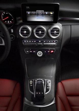 Nuova Mercedes Classe C 2014 console centrale