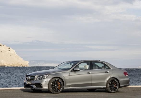 Nuova Mercedes E 63 AMG my 2013 profilo