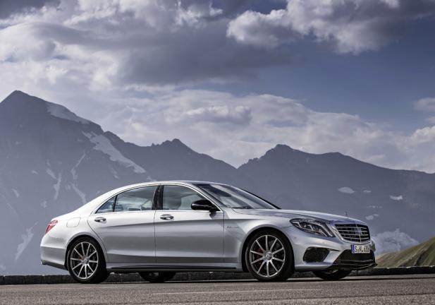 Nuova Mercedes S 63 AMG profilo