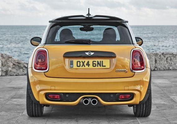 Nuova Mini Cooper 2014 posteriore