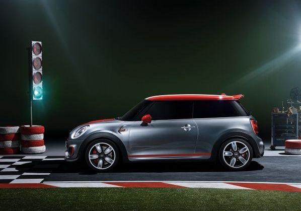 Nuova Mini John Cooper Works Concept profilo