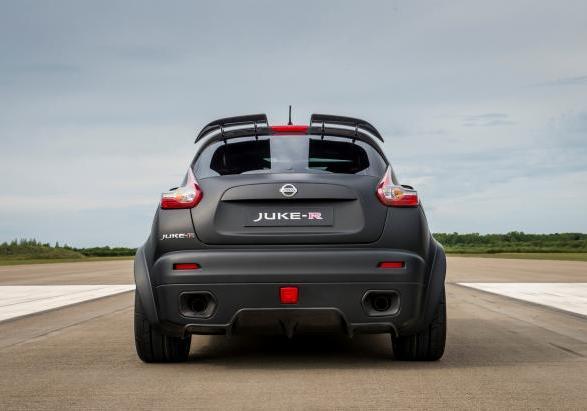 Nuova Nissan Juke-R posteriore