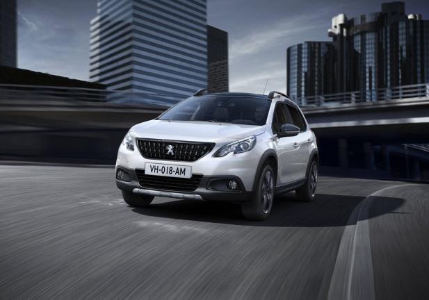 Nuova Peugeot 2008 frontale