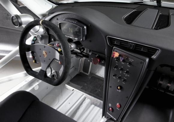Nuova Porsche 911 GT3 Cup interni