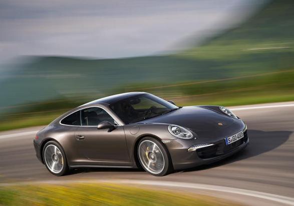 Nuova Porsche Carrera 4S profilo