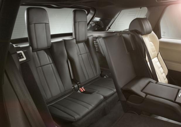 Nuova Range Rover Sport abitacolo configurazione 7 posti