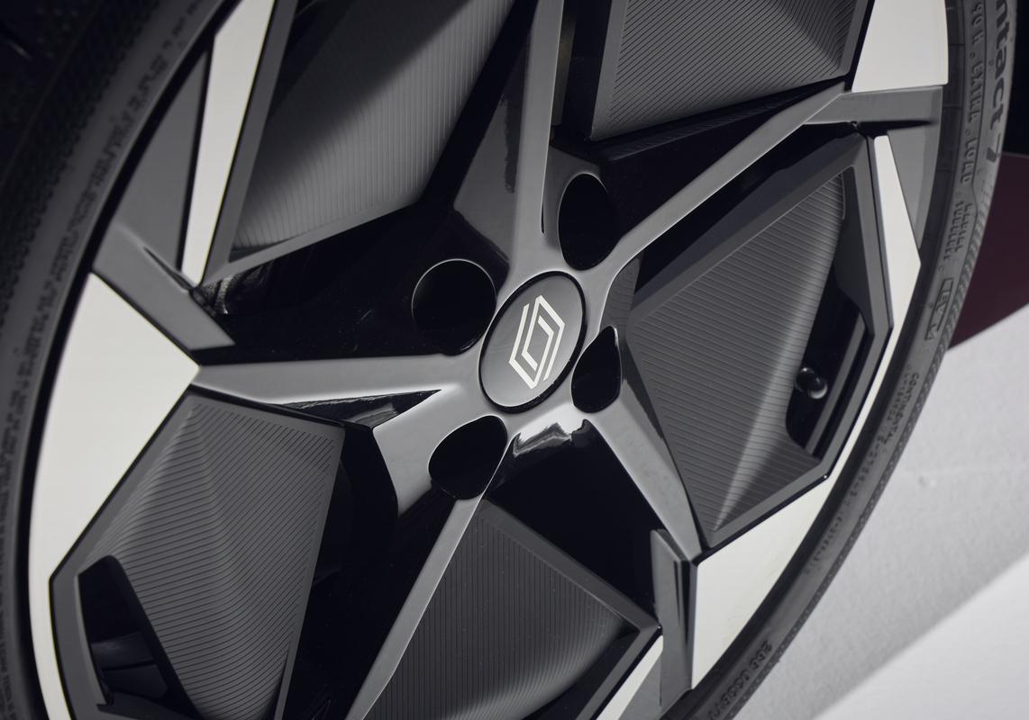 Nuova Renault Clio 2025 foto cerchi