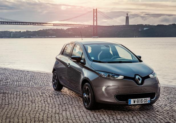 Nuova Renault ZOE 2016 tre quarti anteriore