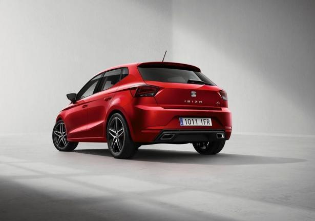 Nuova Seat Ibiza tre quarti posteriore