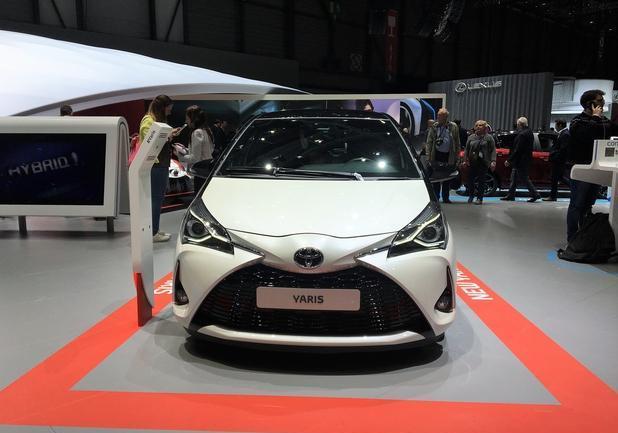 Nuova Toyota Yaris frontale