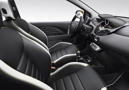 Nuova Twingo RS 2012 interni