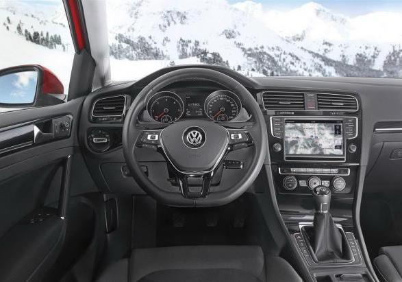Nuova Volkswagen Golf 4Motion interni