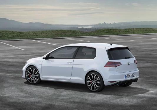 Nuova Volkswagen Golf GTI profilo