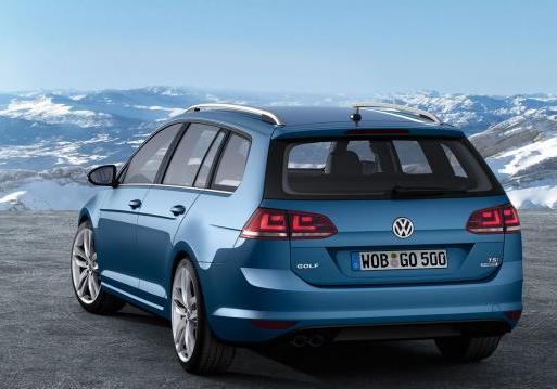 Nuova Volkswagen Golf Variant posteriore