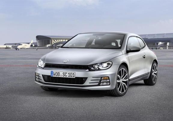 Nuova Volkswagen Scirocco restyling 2014 tre quarti anteriore