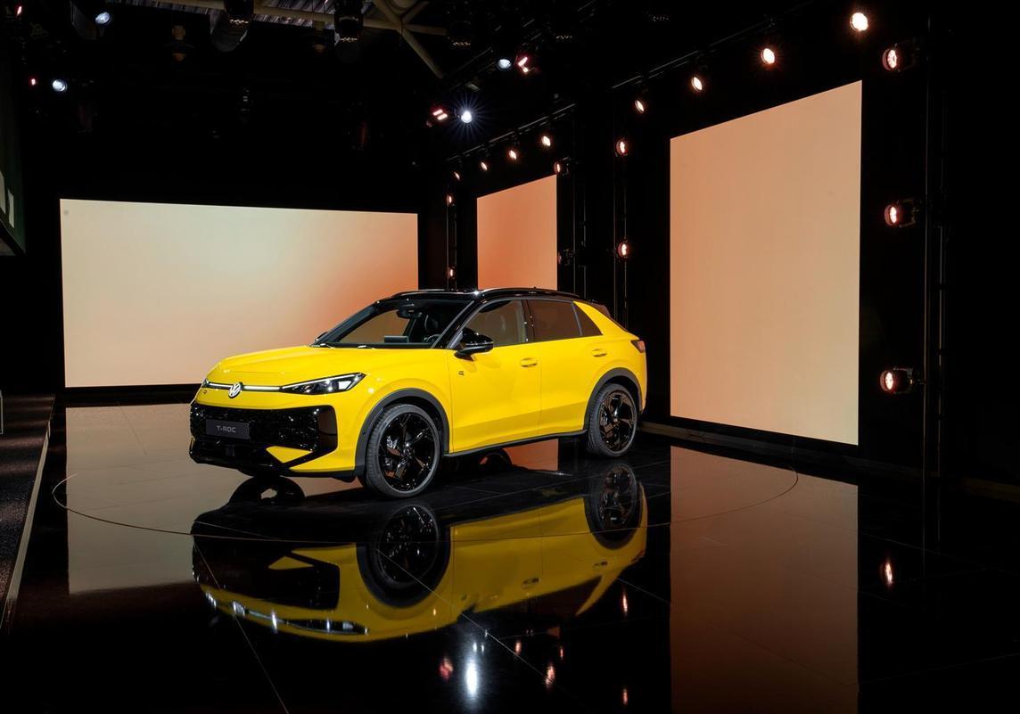 Nuova Volkswagen T-Roc 2025 immagine