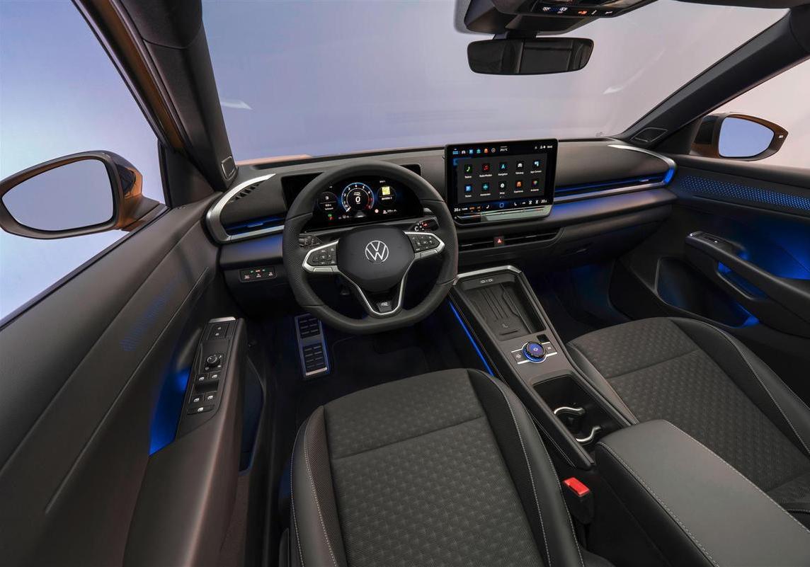 Nuova Volkswagen T-Roc 2025 interni