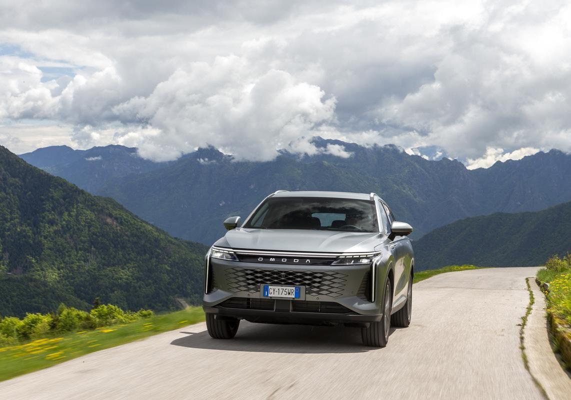 Omoda 9 Premium i-AWD prova