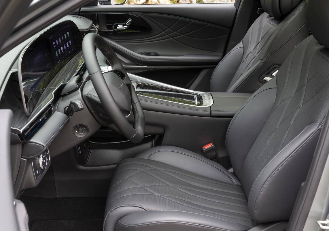 Omoda 9 Premium i-AWD sedili