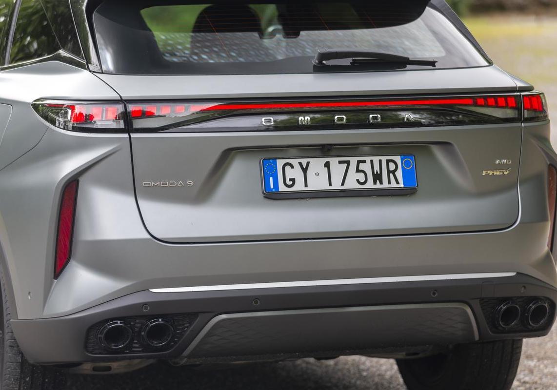 Omoda 9 Premium i-AWD sezione posteriore