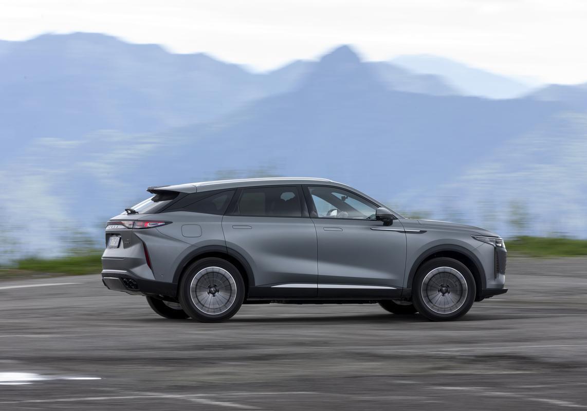 Omoda 9 Premium i-AWD test drive