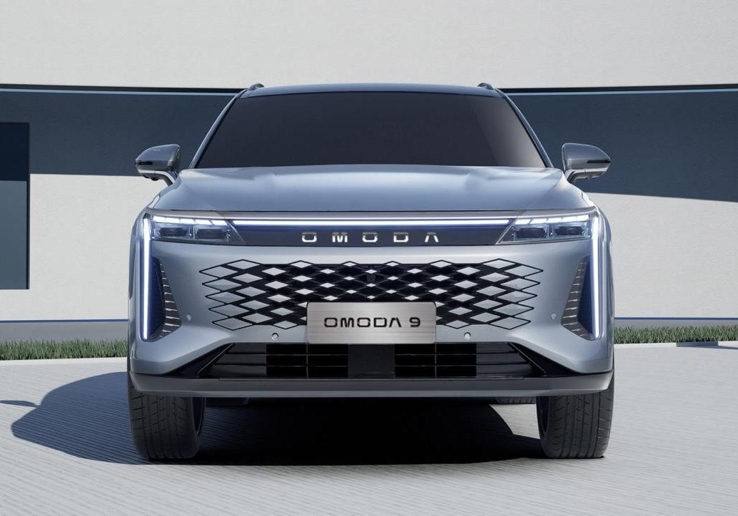 Omoda 9 Super Hybrid anteriore