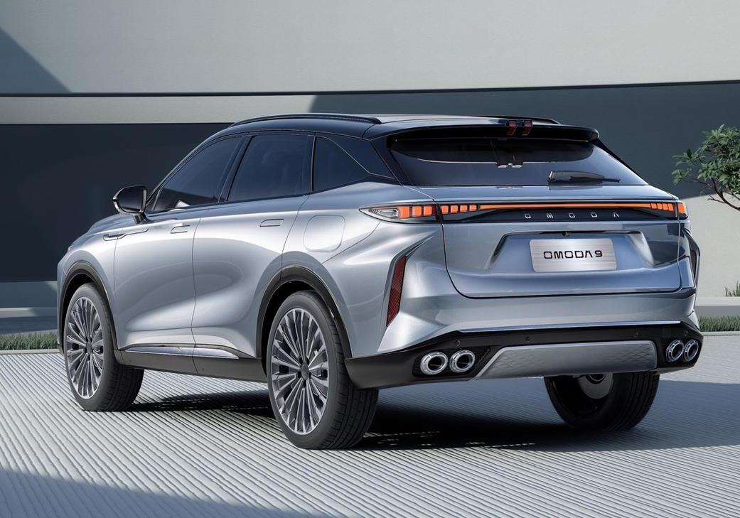 Omoda 9 Super Hybrid immagine