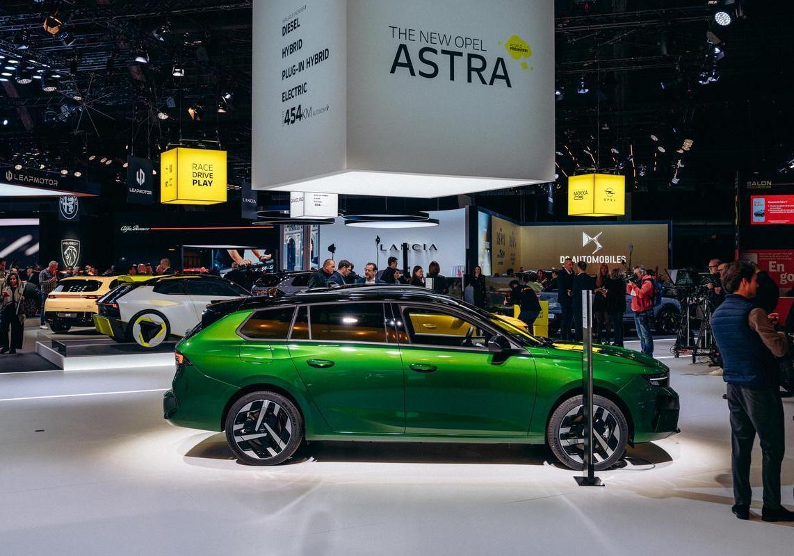 Opel Astra 2026 al Salone di Brussels - 2